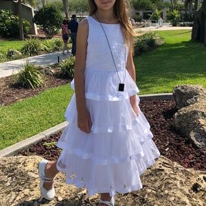 US Angels White Ruffled Sleeveless Dress Like New